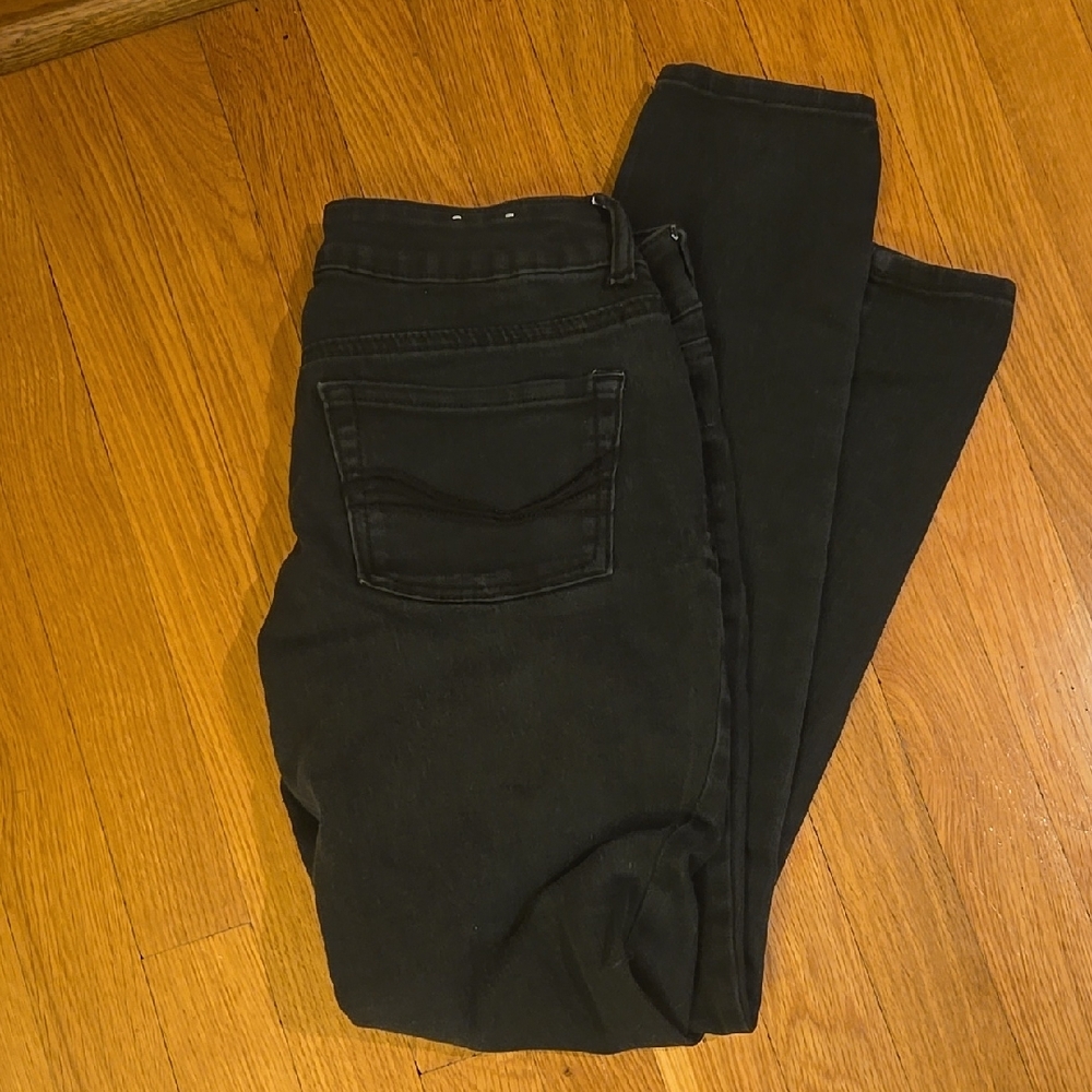 So black jeggings